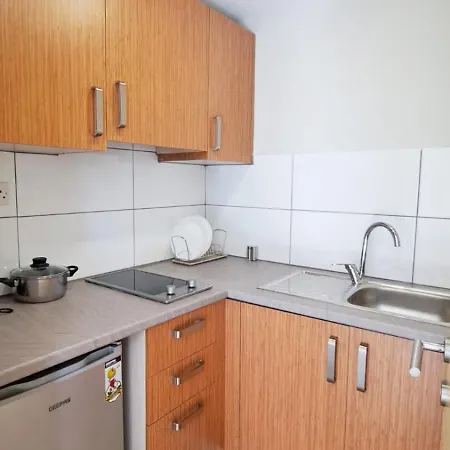 Rent 24 מלון דירות