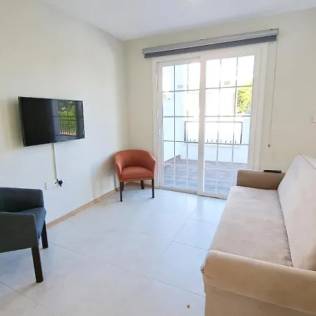 Aparthotel Rent 24 *