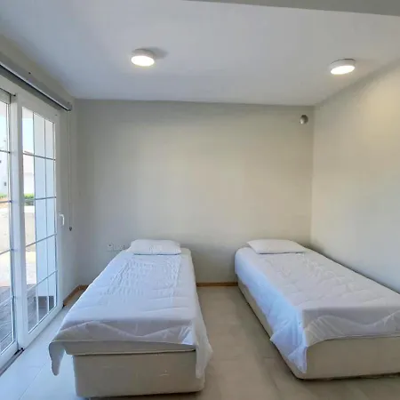 Rent 24 Ayvaryara