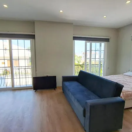 Rent 24 מלון דירות