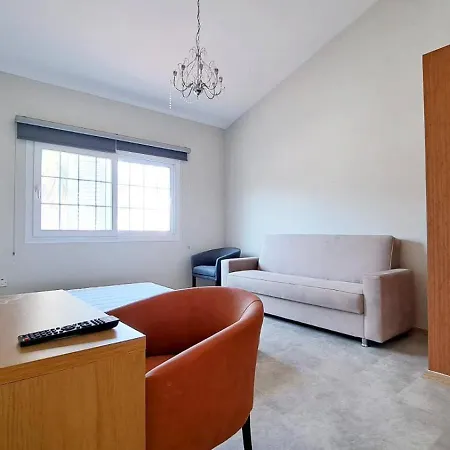 מלון דירות Rent 24