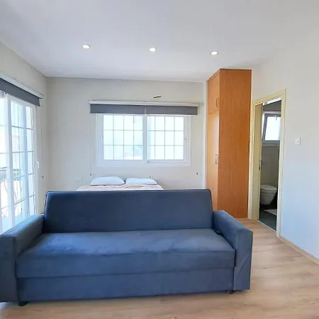 Rent 24 מלון דירות *