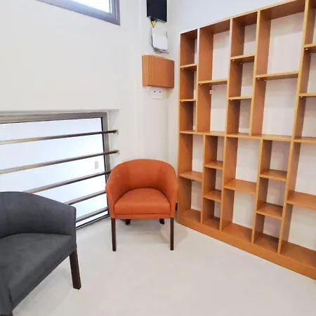 מלון דירות Rent 24 Ayvaryara