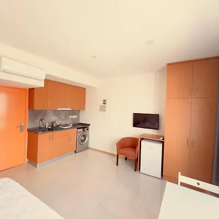 Rent 24 Aparthotel *