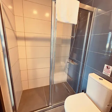 Rent 24 מלון דירות Ayvaryara